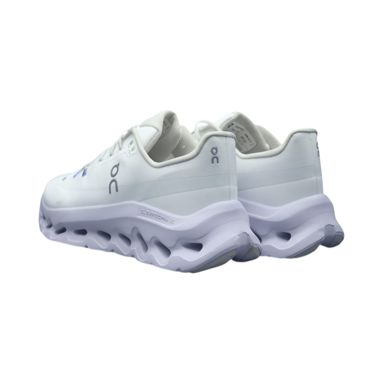 On cloudtilt anatomic shoes